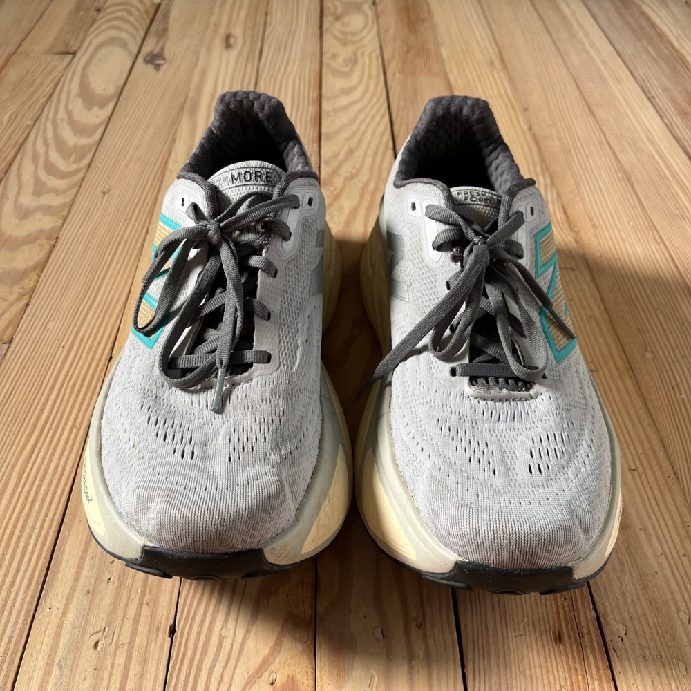 New Balance Fresh Foam X More v5 Mens 9.5 Grey Teal Gold Running Shoes MMORLJ5 - Picture 4 of 10